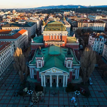 Lily's 7 By Bulgarentals - *