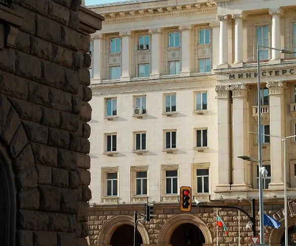 Lily's 7 By Bulgarentals -